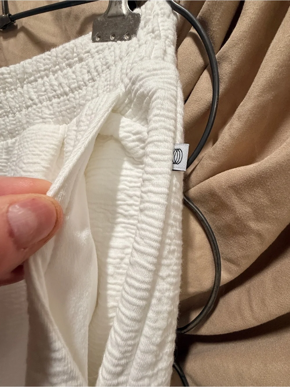 Aerie White Crinkle Seersucker Balloon Lounge Joggers with Smocked Waist